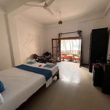 Prana Beach Hotel Ex Guli Хикадува Екстериор снимка