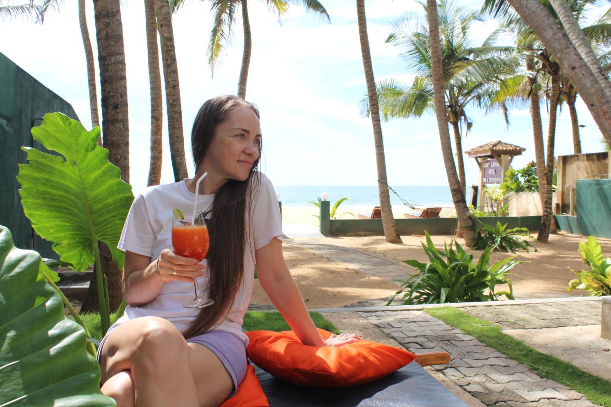 Prana Beach Hotel Ex Guli Хикадува Екстериор снимка