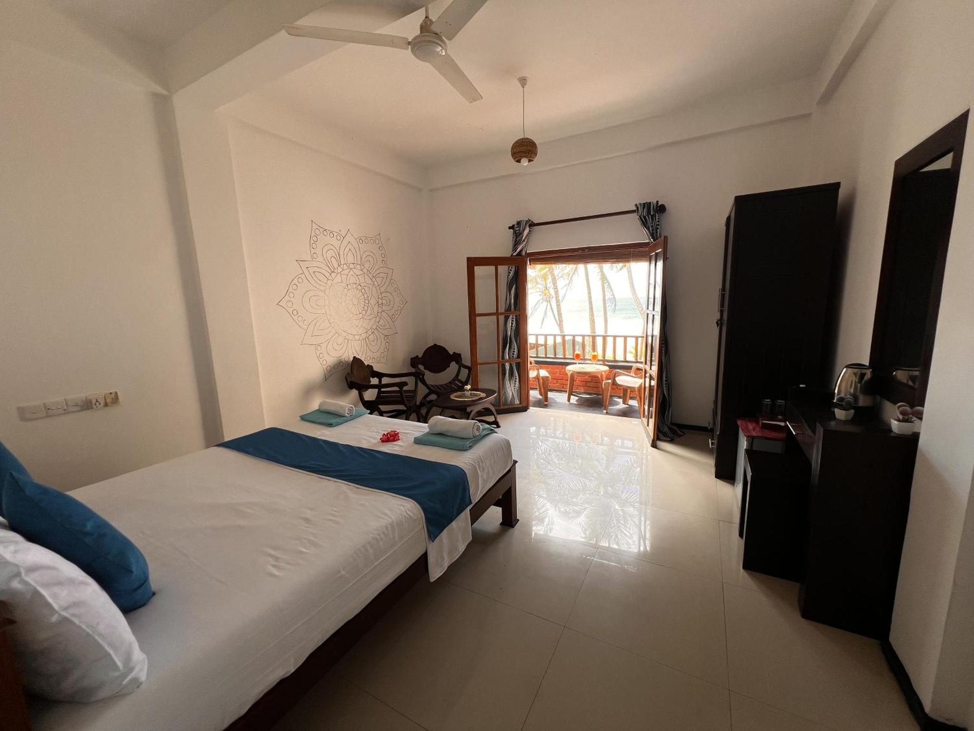 Prana Beach Hotel Ex Guli Хикадува Екстериор снимка